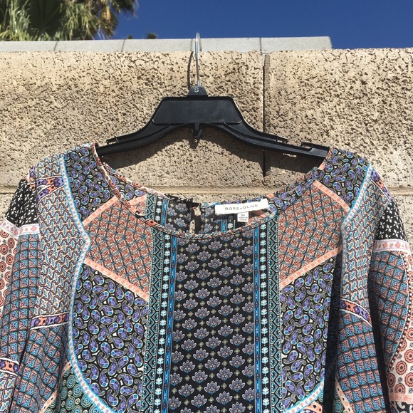 Rose + Olive Blouse Women’s 2X Floral 3/4 Sleeve Pink Blue Multi Pattern Hi Low - Picture 7 of 12